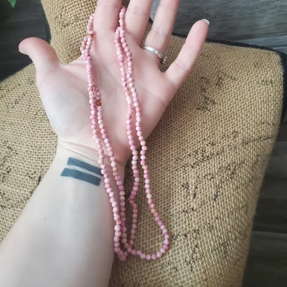 Pastel Pink Beaded Necklace Beachy Summer - Picture 8 of 10
